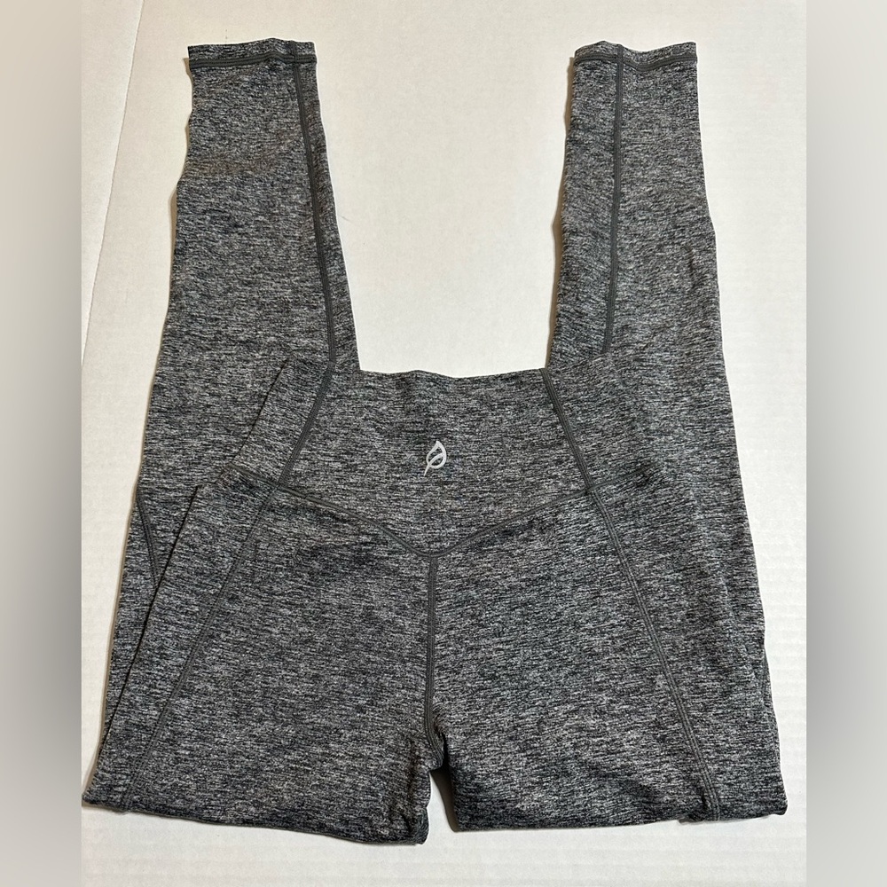 The Bare II Pocket Legging : 26" - Heathered Grey size medium
